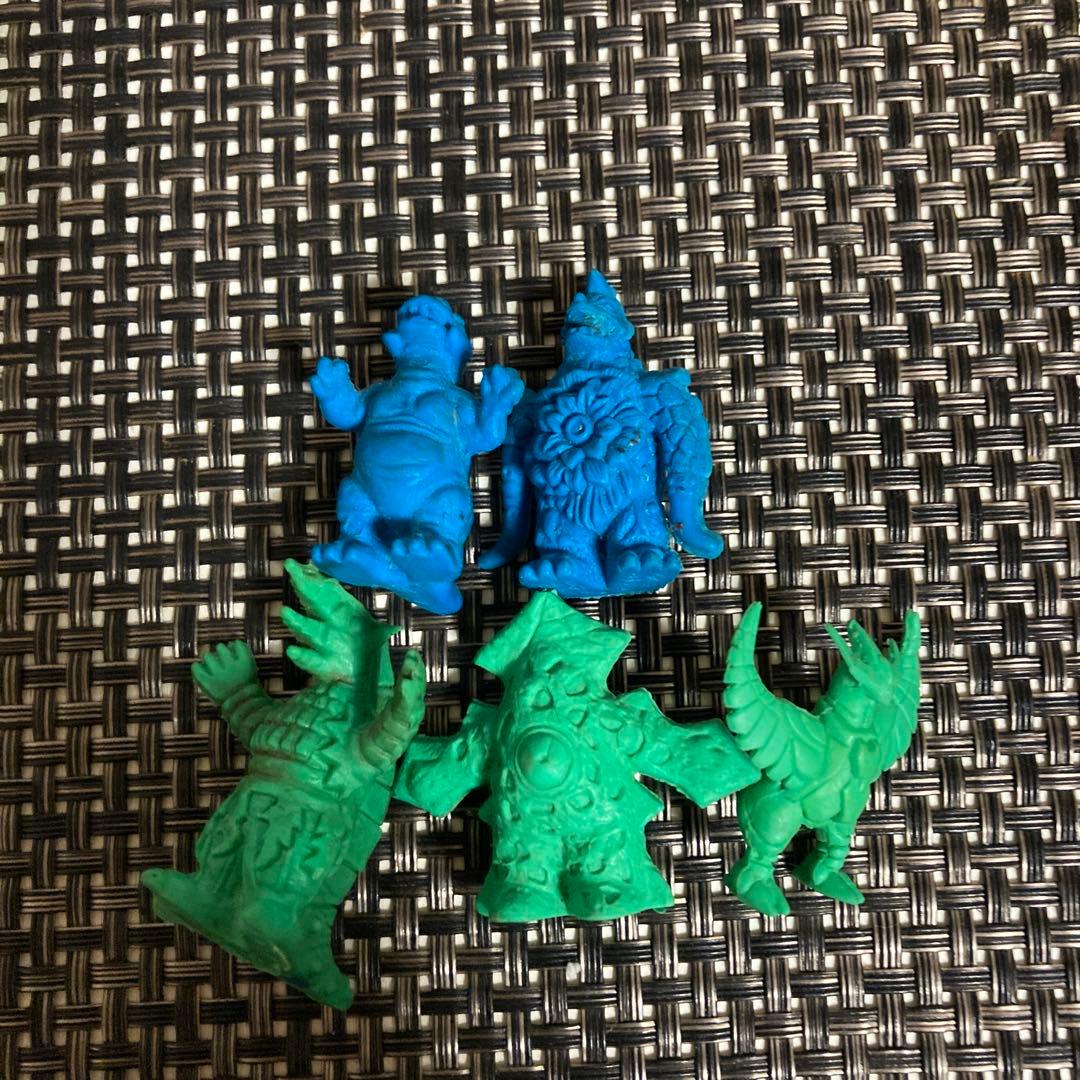 ウルトラマン 怪獣消しゴム 24体セット - メルカリ