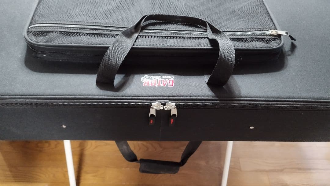 KORG KROSS 88(純正ペダル・GATORセミハードケース付)