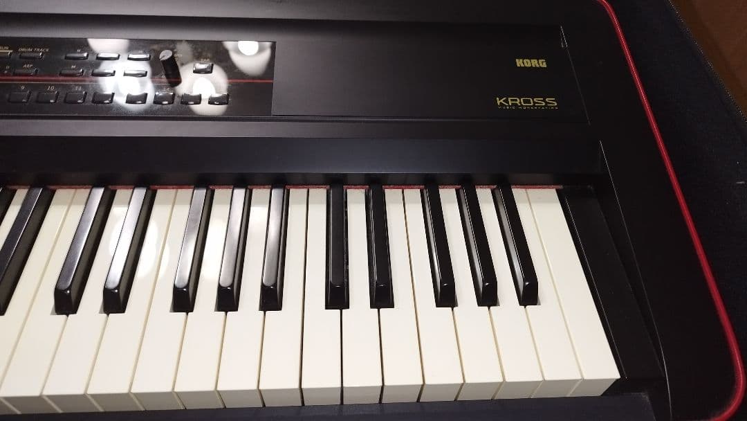 KORG KROSS 88(純正ペダル・GATORセミハードケース付)