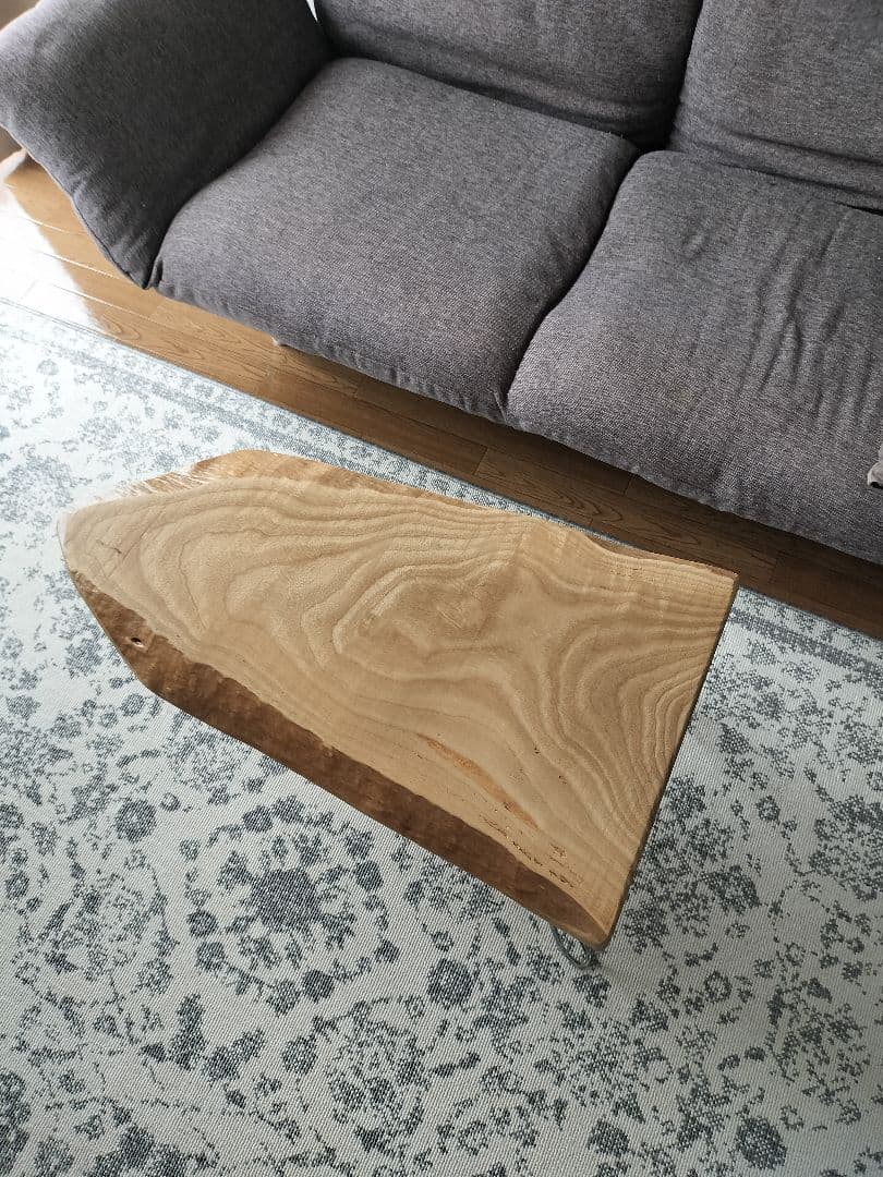 センダンの木製ローテーブル 1枚板
