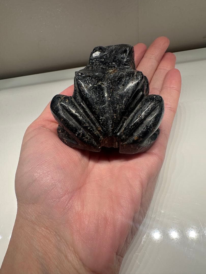 天然石 トルマリン 彫刻 カエル