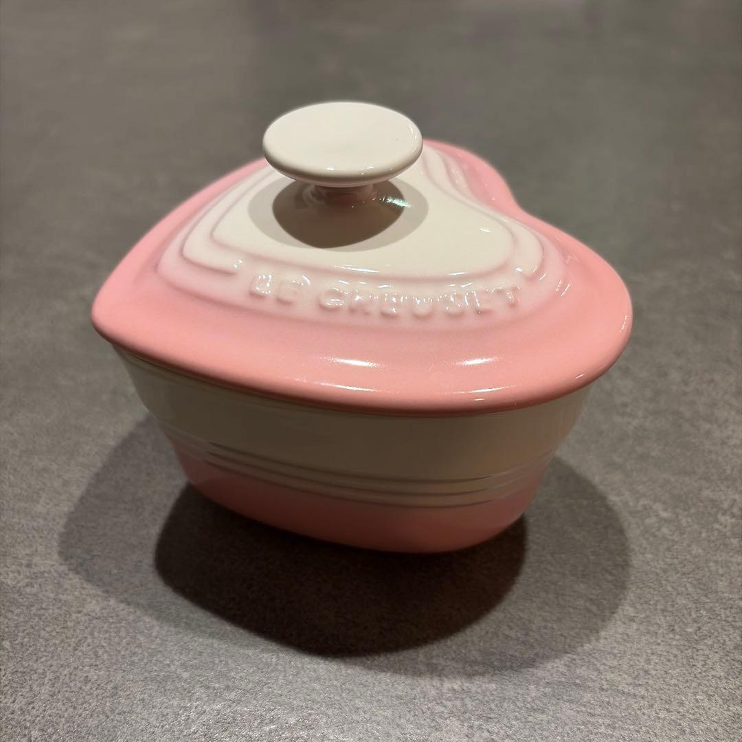 LE CREUSET / ル・クルーゼ ラムカン・ダムール (フタ付き) ピンク
