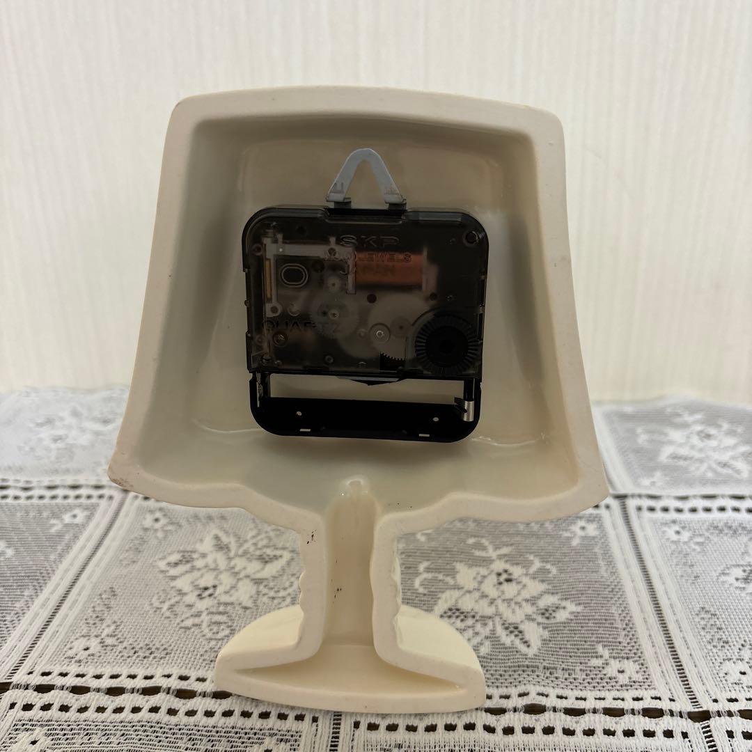 マニーローズ　陶器製スタンド型クロック