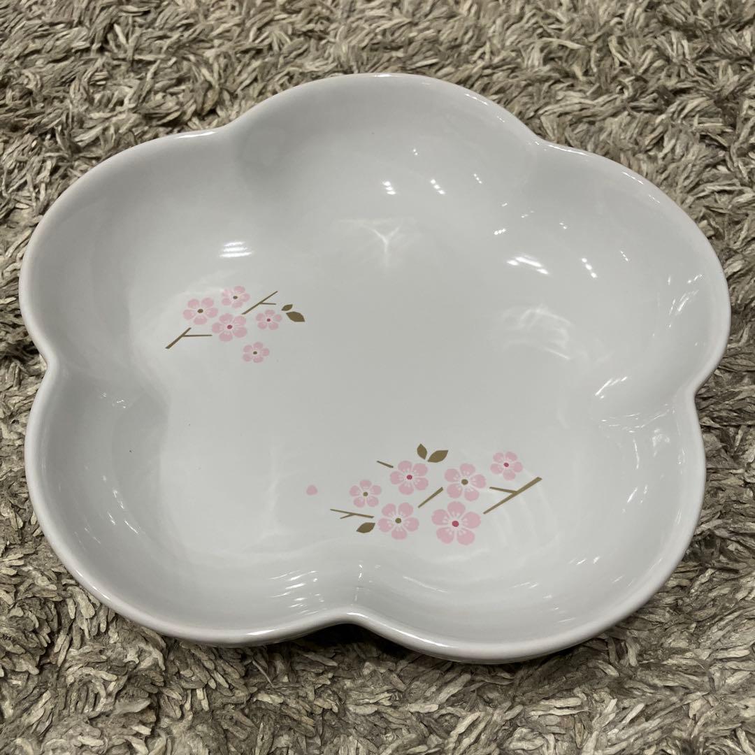 フラワーディッシュ　桜sakura 　LE CREUSET ル・クルーゼ海外限定