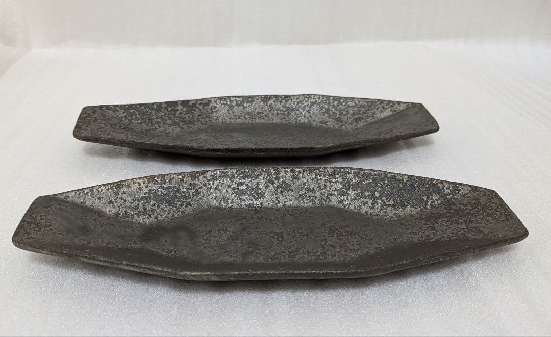 安福由美子　錆八角皿