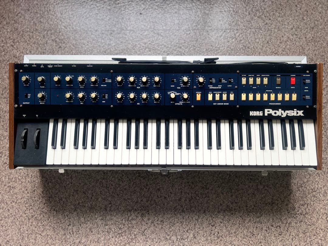KORG Polysix アナログシンセサイザー 61鍵