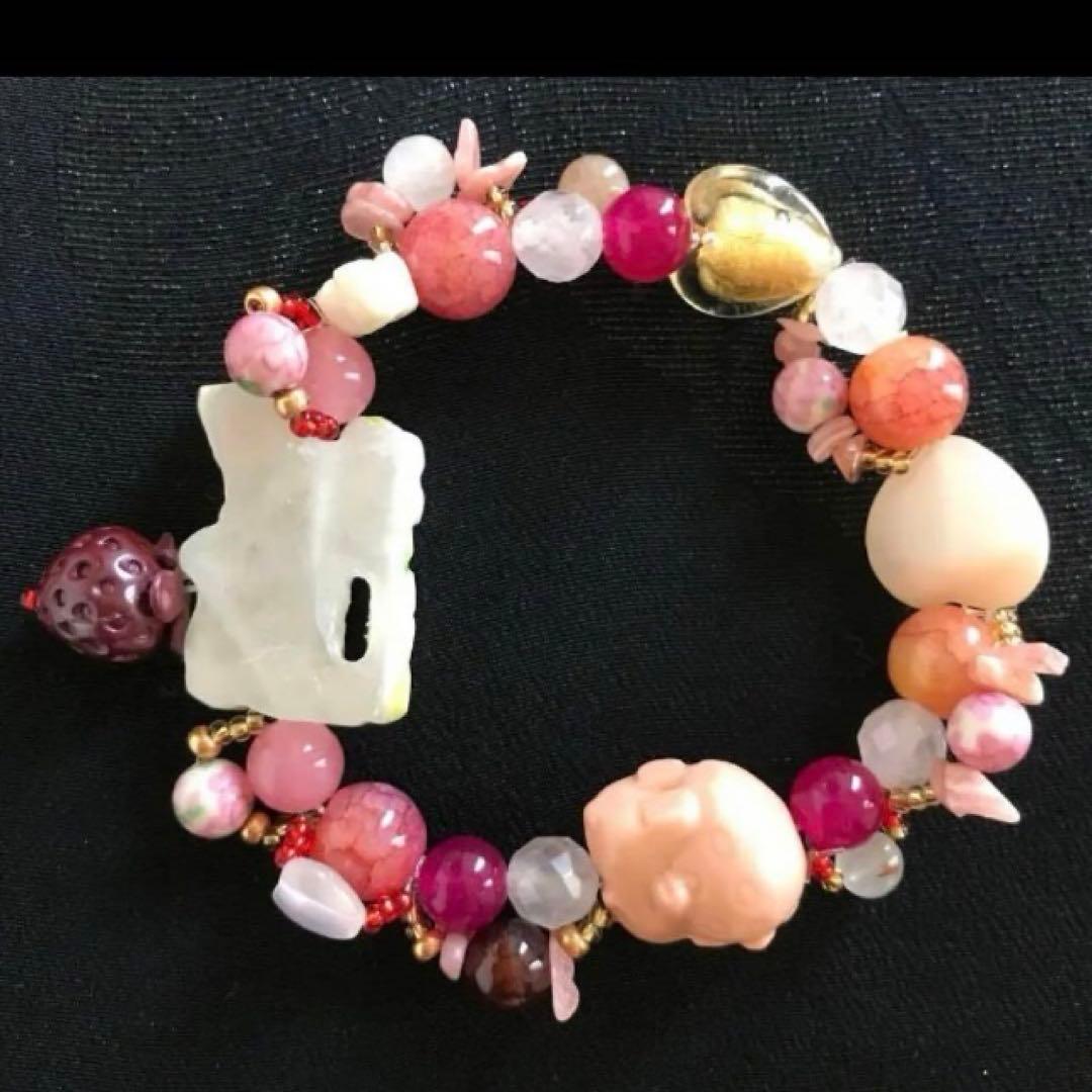 【種名　日本鹿の角】オリジナル彫刻使用 ⭐️いちごの取りっこ⭐️☆匿名☆