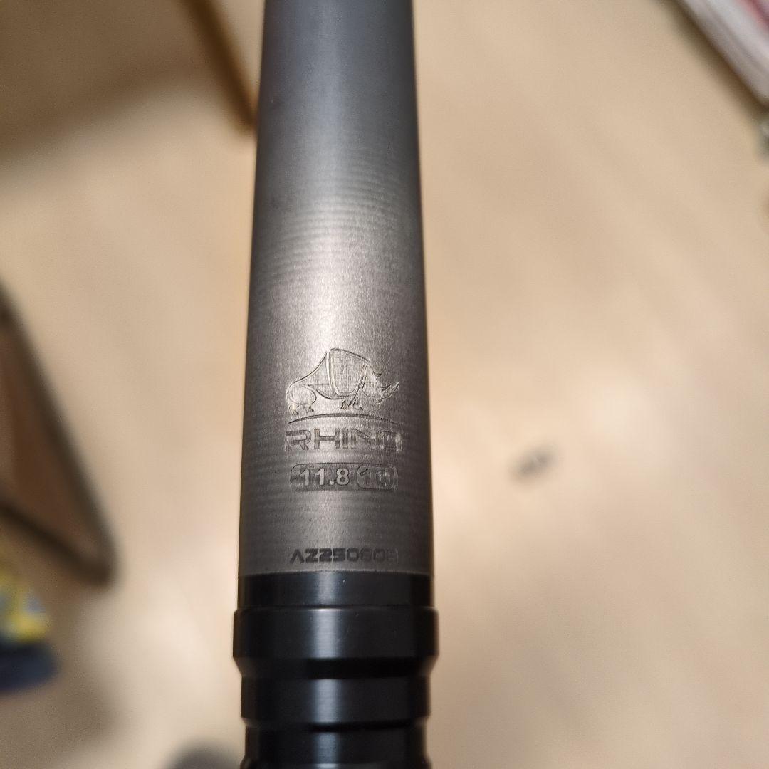 RHINO 11.8mm １０山カーボンシャフト使用時間15分程、超美品