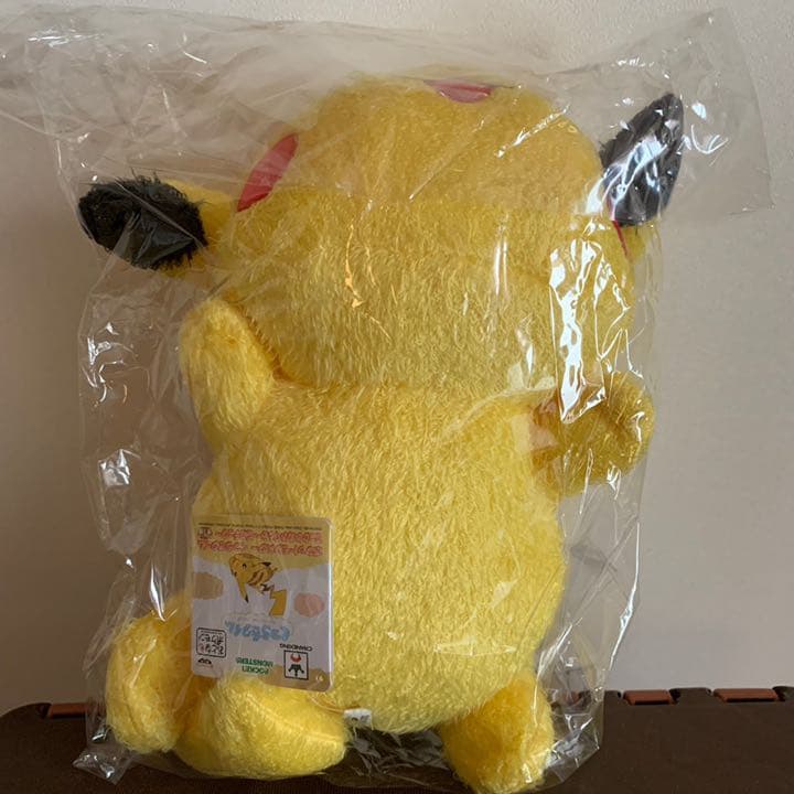 ポケモン ピカチュウ 寝そべりぬいぐるみ ポケットモンスター - メルカリ