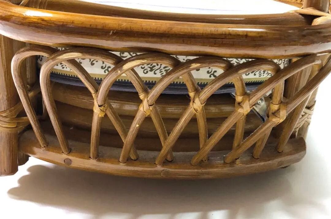 昭和レトロ　ラタン　椅子　上品　回転式