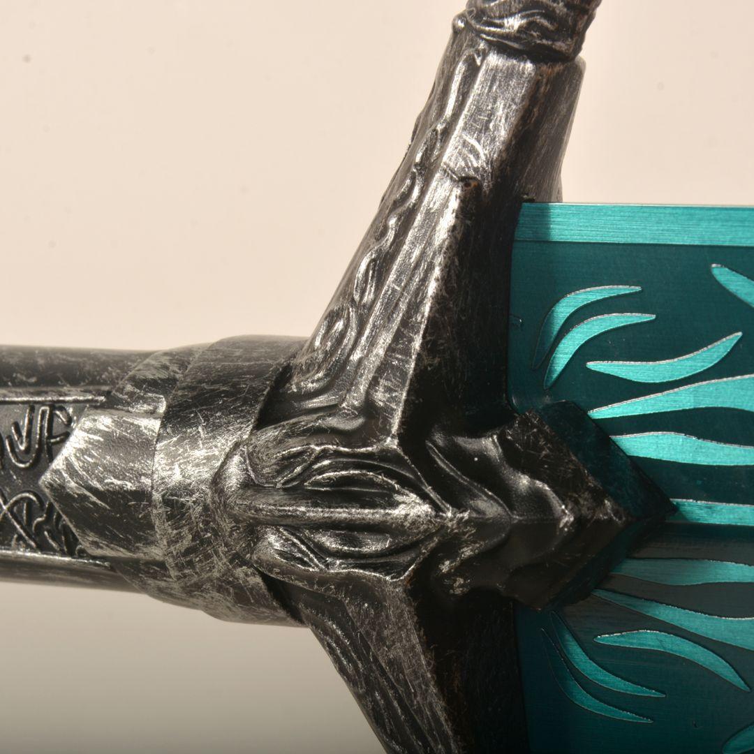 ゲーム『エルデン法の環』の武器 月光大剣 暗月大剣 古兵器 刀装具