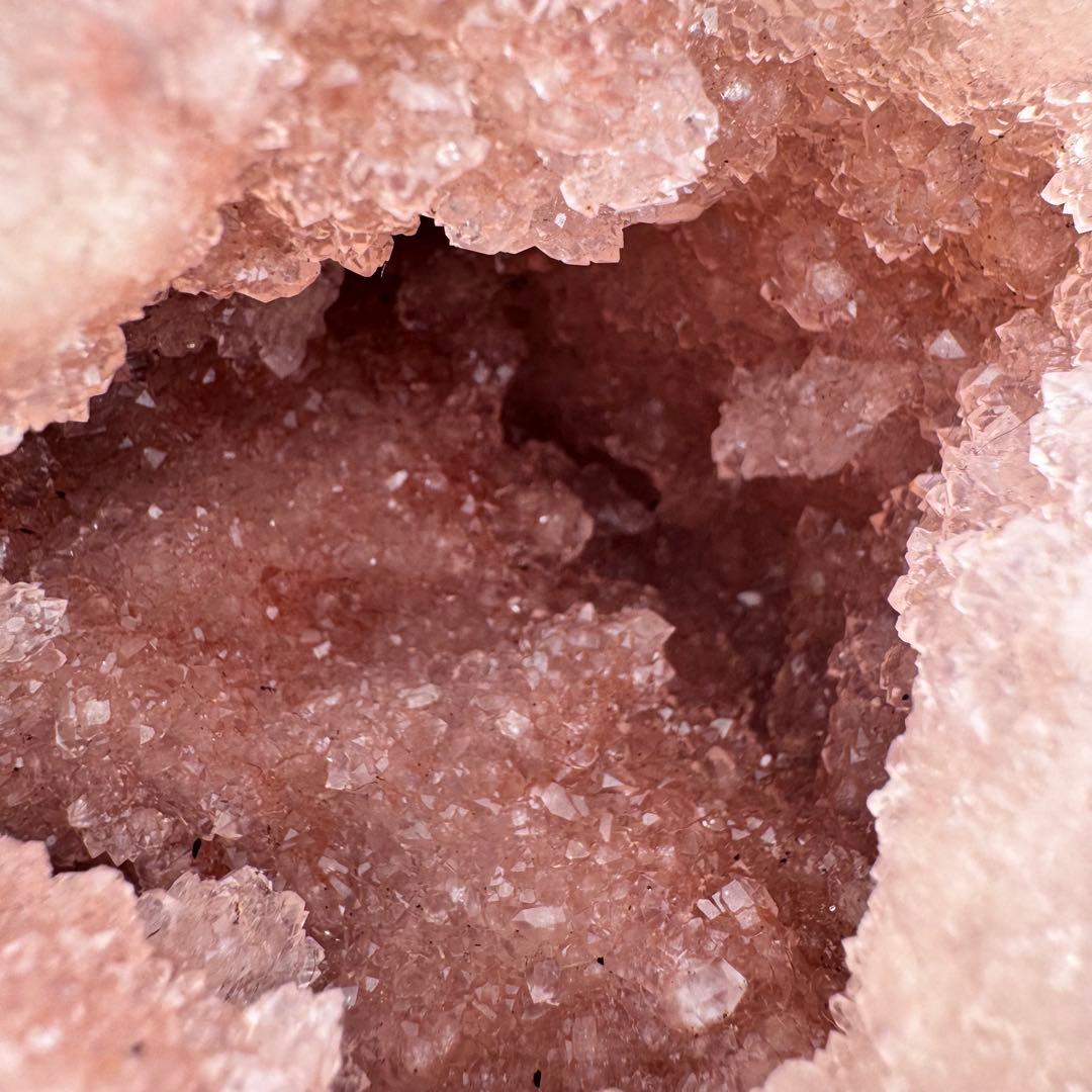 M-48天然ピンクアメジスト特大スフィア ドゥルージー晶洞 丸玉 3.16kg