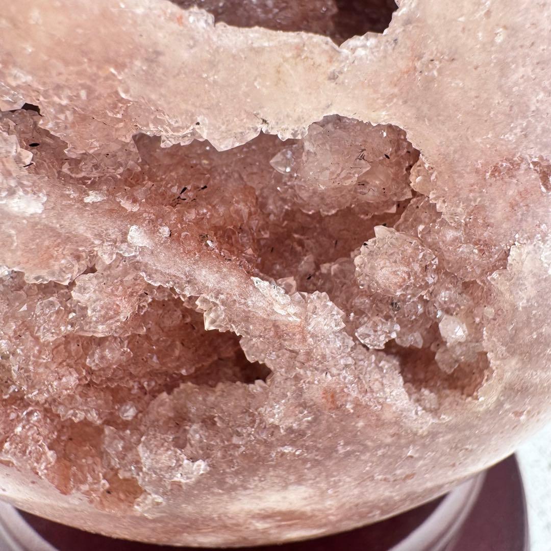 M-48天然ピンクアメジスト特大スフィア ドゥルージー晶洞 丸玉 3.16kg