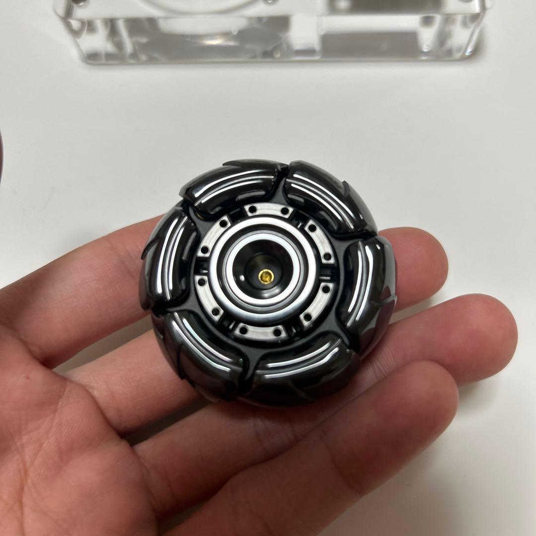 GoBiggeR Pillbug ハンドスピナー　フィジェットトイ