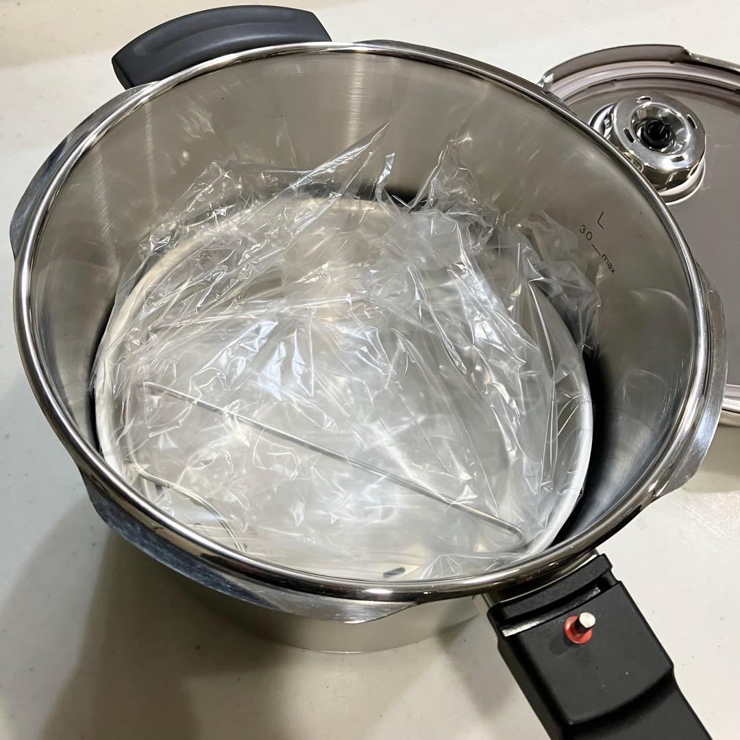 【新品未使用】フィスラー プレミアム圧力鍋 4.5L　IH対応 Fissler