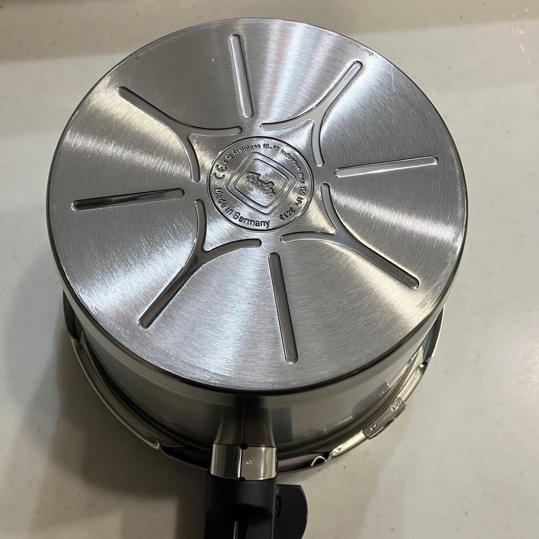 【新品未使用】フィスラー プレミアム圧力鍋 4.5L　IH対応 Fissler