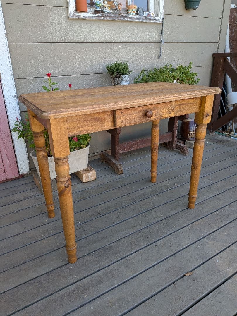 ろくろ脚のパソコンデスク　カントリーデスク　デスク　作業台引き出し付き