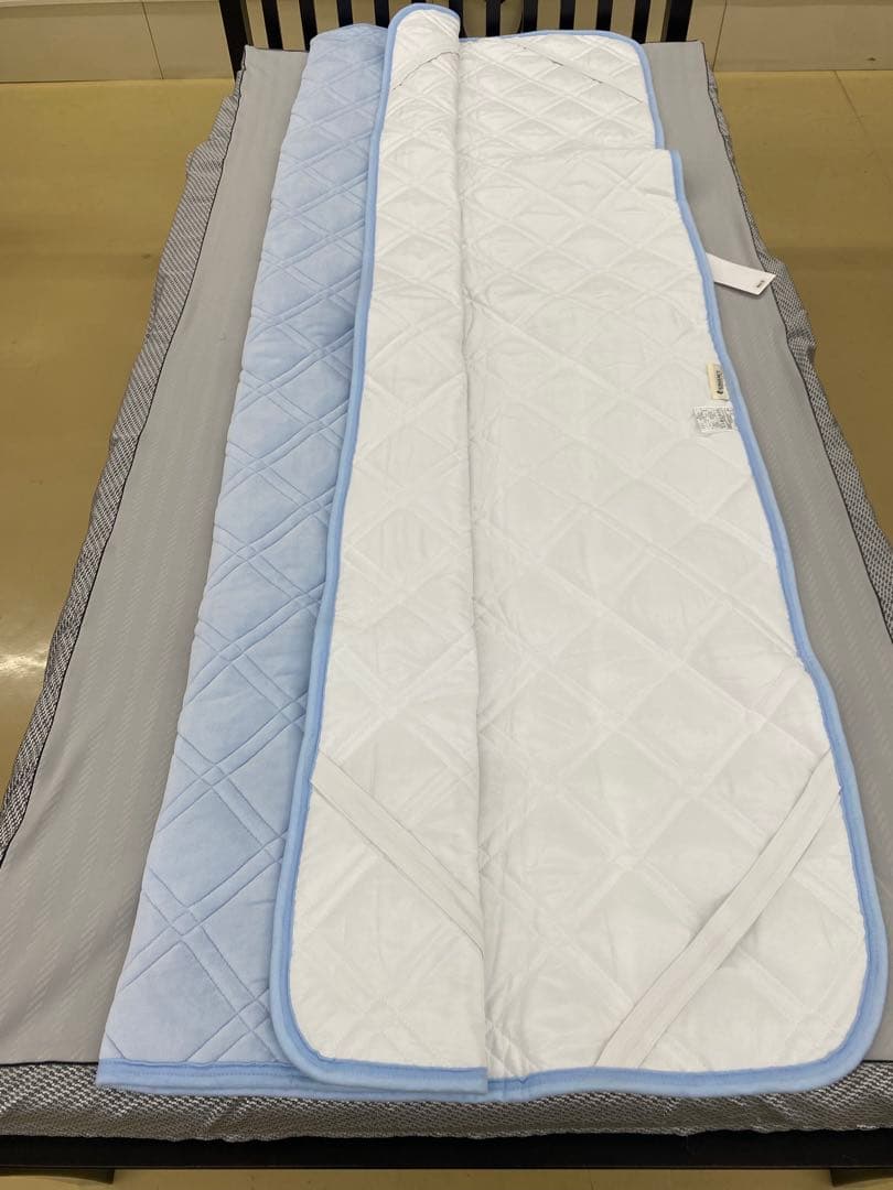 セミダブルサイズ・ロマンス　綿１００%敷きパッド・吸湿発熱素材使用・洗濯OK