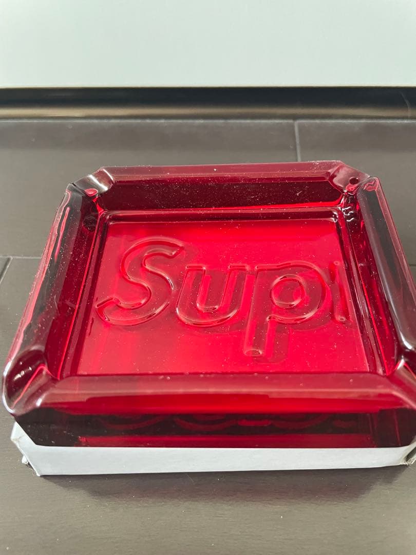 シュプリーム SUPREME 灰皿