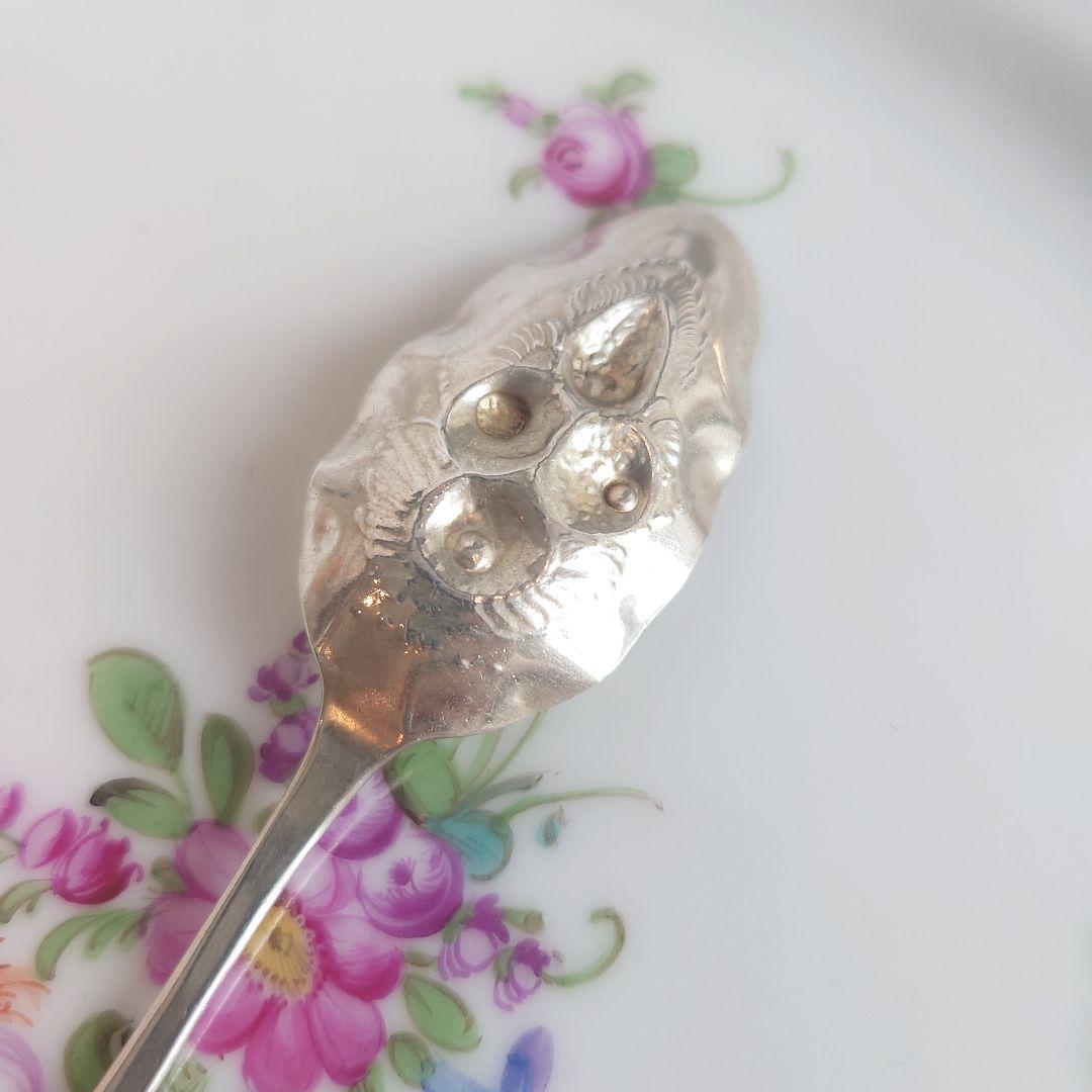 イギリス　純銀製　シルバースプーン エンボス ジャムスプーン　ベリースプーン