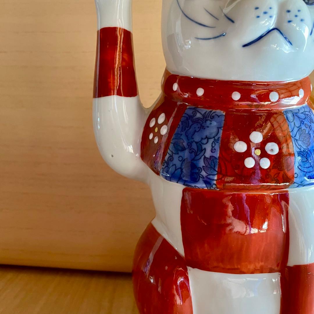 【未使用】赤絵市松猫　招き猫　瀬戸焼　右　 まねきねこ　置物　縁起物