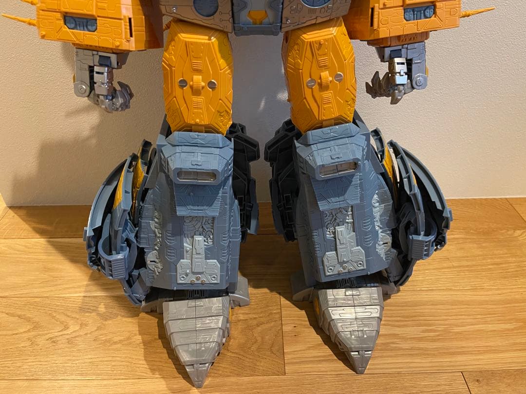 トランスフォーマー クラウドファンディング ユニクロン タカラトミー