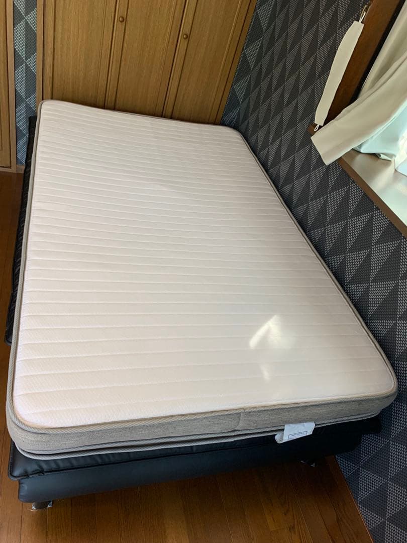 ソファベッド 合成皮革ベッドフレーム　ゼミダブル　ベッドフレームとマットレス