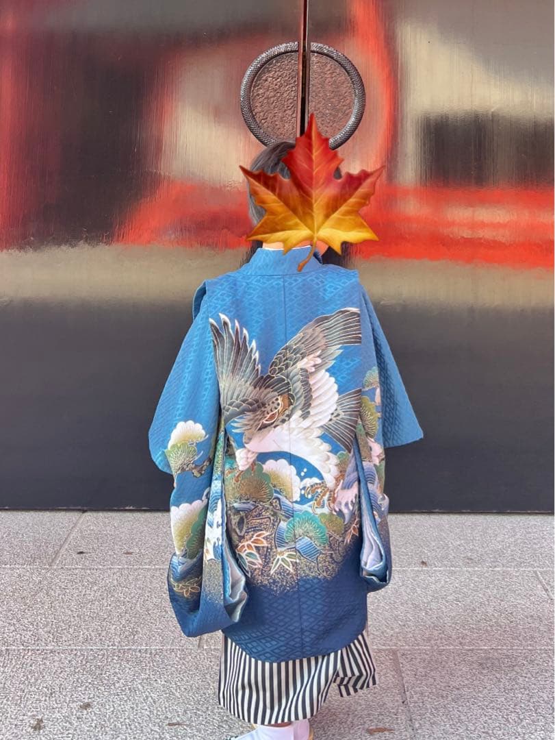 青色 鷹と松の刺繍 着物