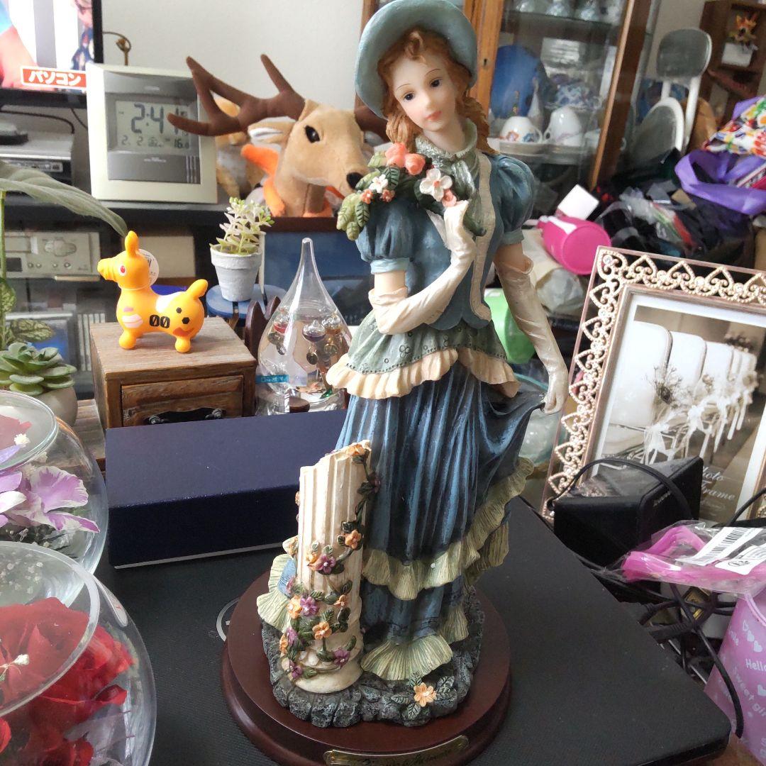 最終値下げ　リカルドシェルマニ　貴婦人像　青いドレスの貴婦人　プレートあり　美品