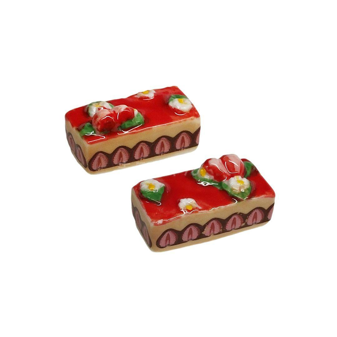 【新品・未使用】魅惑のいちごデザート　ストロベリー　フェーヴ　８点セット　送料込