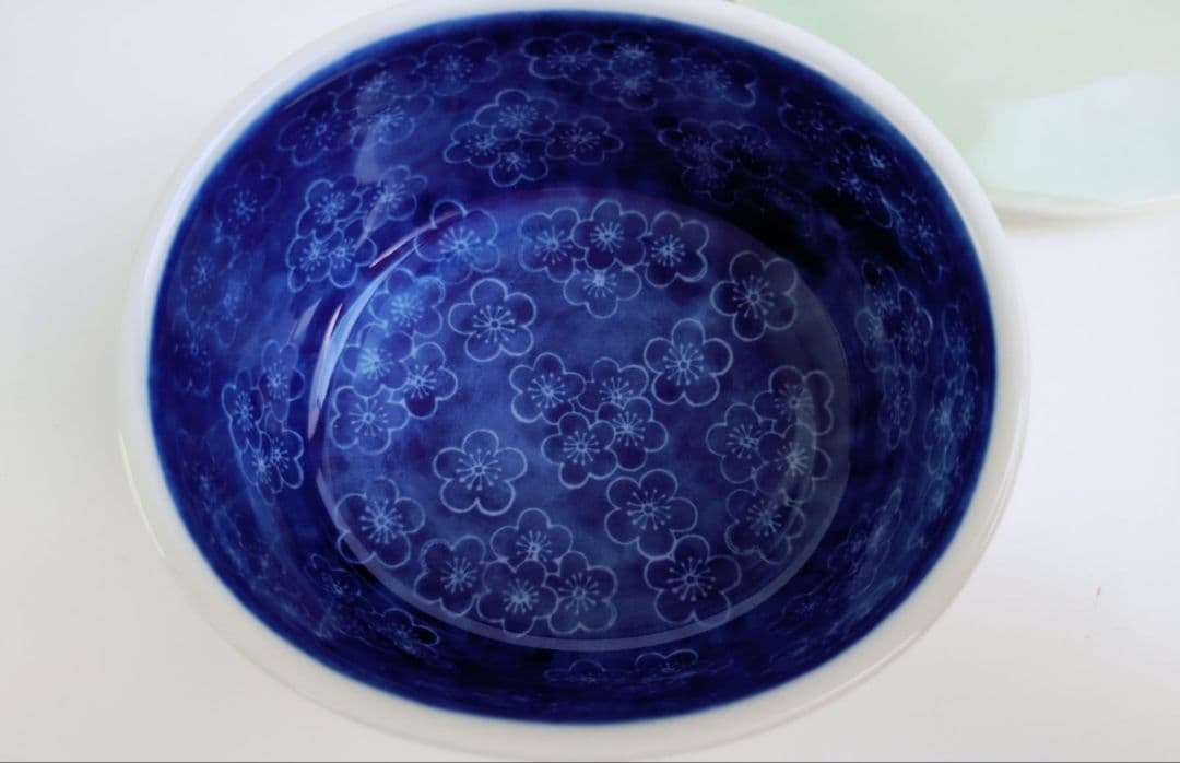 2/14限定価格✩希少　廃盤品　深川製磁　青磁梅小紋 蓋物