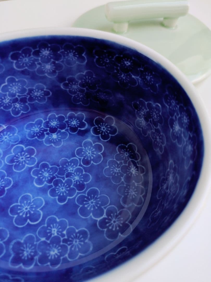 2/14限定価格✩希少　廃盤品　深川製磁　青磁梅小紋 蓋物