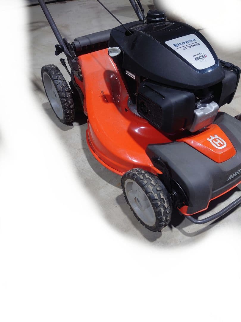 ハスクバーナ LC353AWD 芝刈り機 自走式草刈機