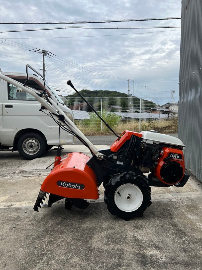 耕耘機　クボタTR-6 ( ガソリンエンジン)