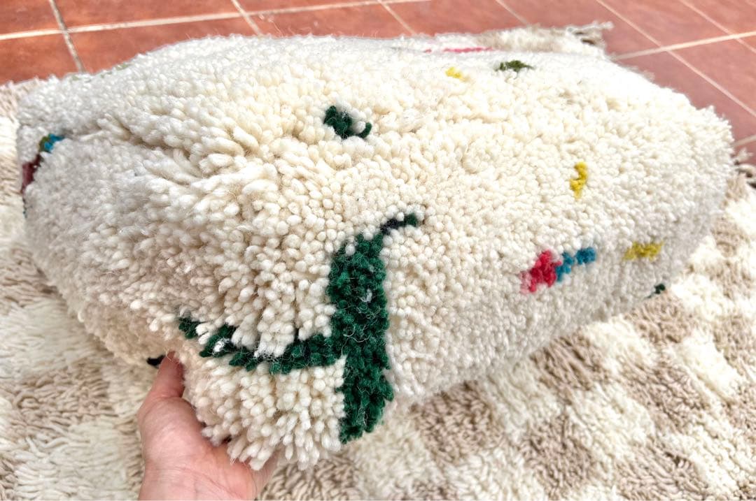 モロッコ　プフ　pouf アジラル　オットマン クッション　ラグ　130