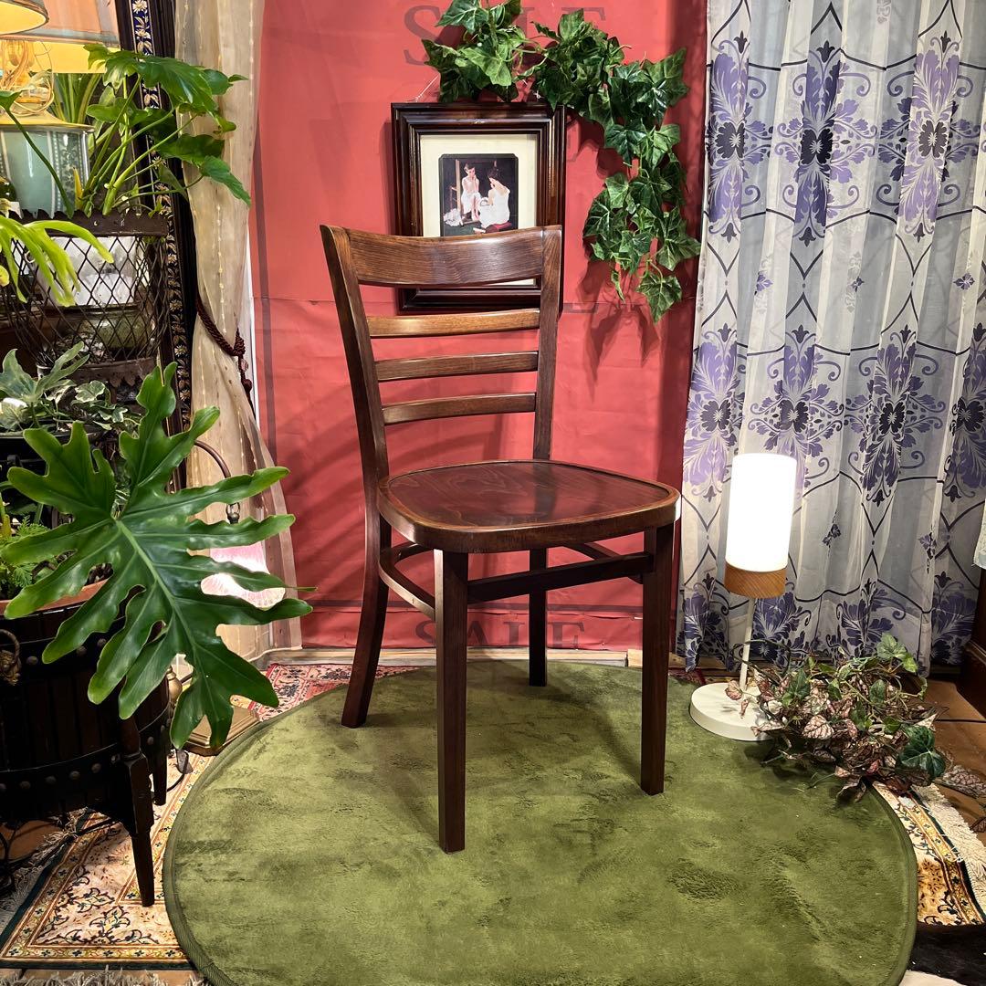 Sale ２脚セット　ヴィンテージ 曲木　ベントウッドチェア　軽量カフェチェア