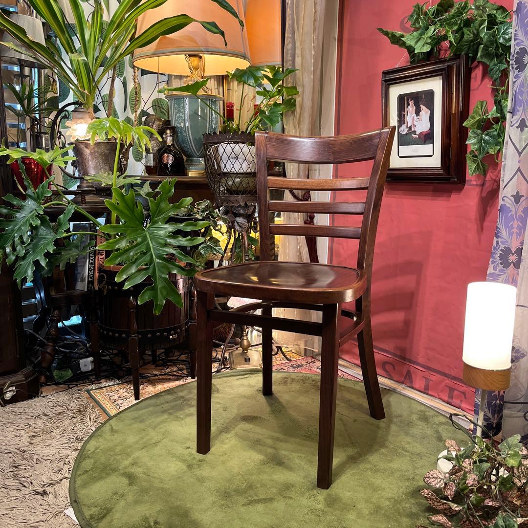 Sale ２脚セット　ヴィンテージ 曲木　ベントウッドチェア　軽量カフェチェア