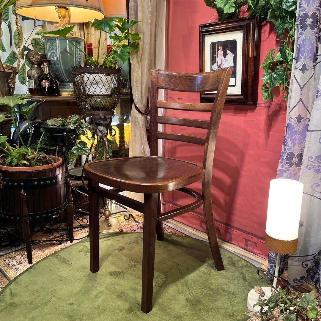 Sale ２脚セット　ヴィンテージ 曲木　ベントウッドチェア　軽量カフェチェア