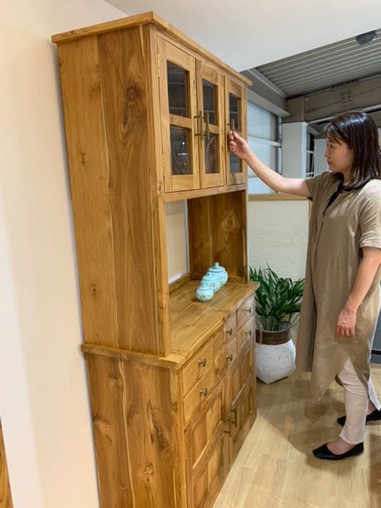 訳あり【送料無料】バリ島チーク無垢材カップボード通常275,000円がなんと！