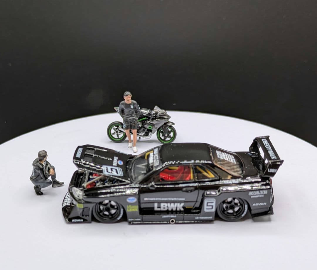 1/64 LBWK R34＆バイク＆フィギュアのジオラマ-大口予約販売