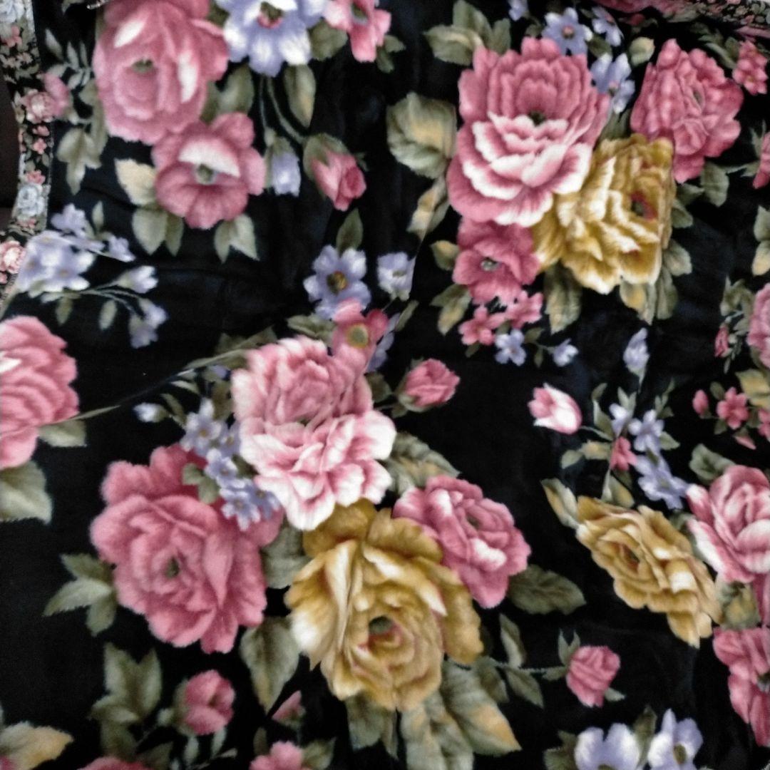 新品未使用 LA MORENE ADVANCE フラワーパターン毛布