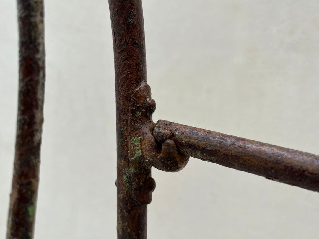 アンティーク　アイアン　ベッドフレーム