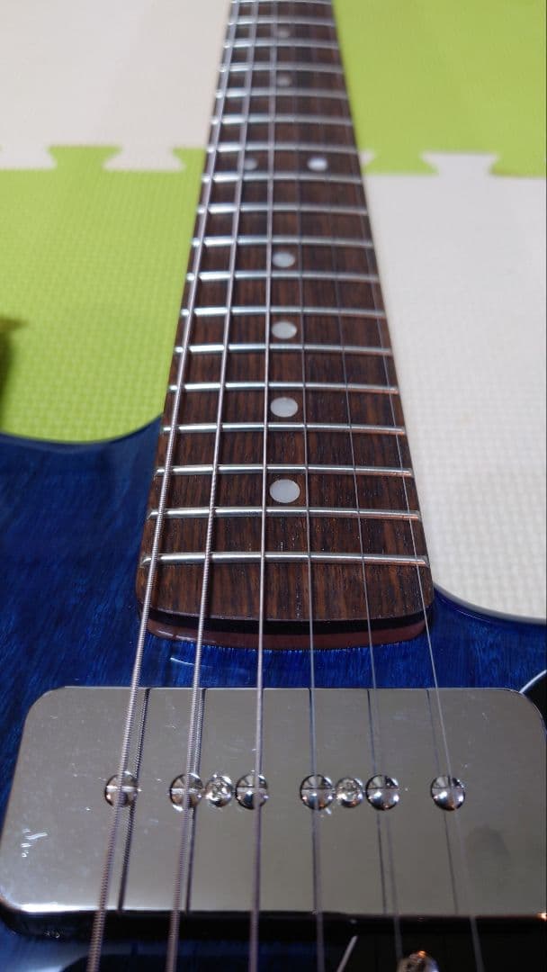 スクワイヤ　ストラトソニック　P-90　ダンカン　オマケ付き【ジャンク】