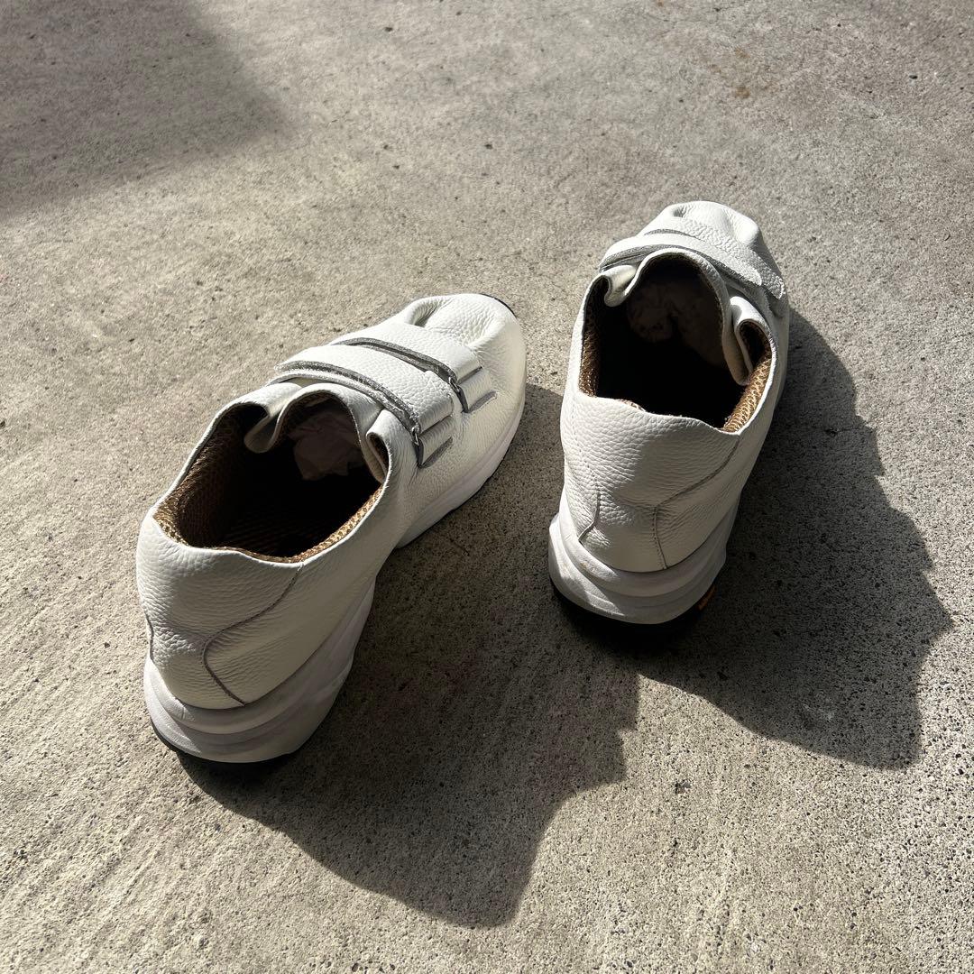 牛革カジュアルホワイトスニーカー