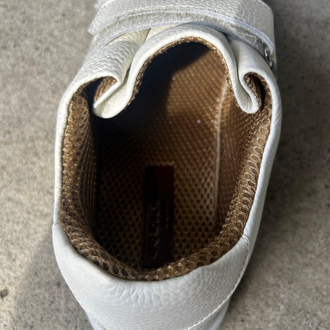 牛革カジュアルホワイトスニーカー