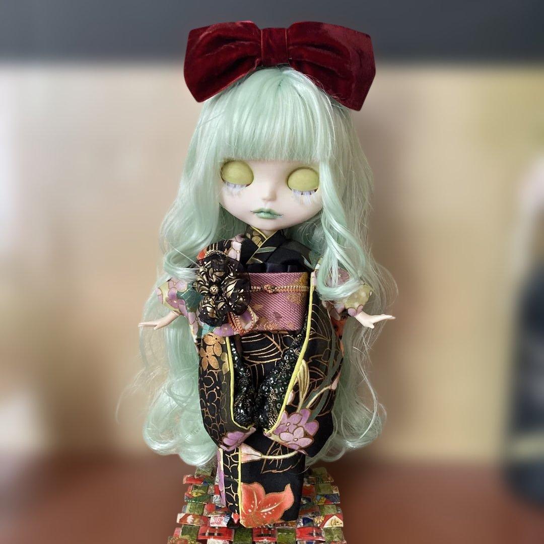 【専用商品です】カスタムドール『立春』グリーン系ヘア&メイク 孤高の振袖✨