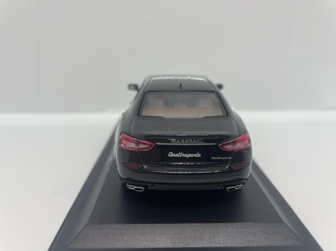 402-448 1/43 マセラティ Quattroporle GTS ブラック - メルカリ