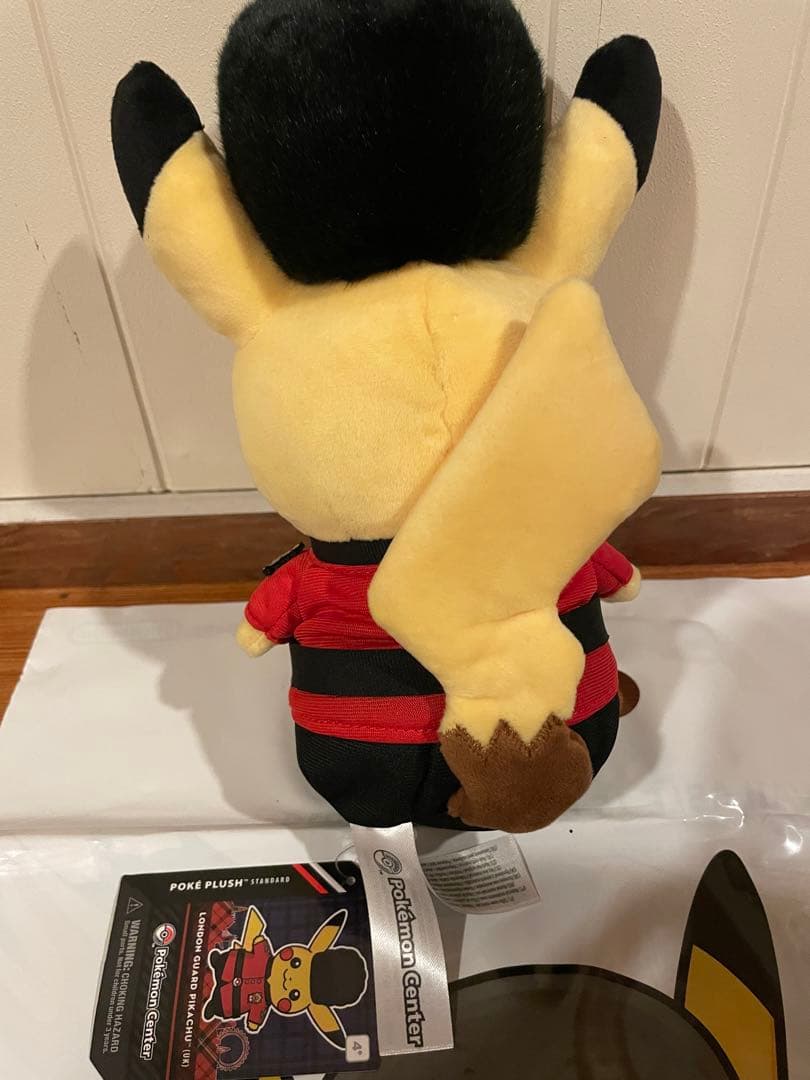 希少 激レア ロンドンポケモンセンター限定 近衛兵ピカチュウ