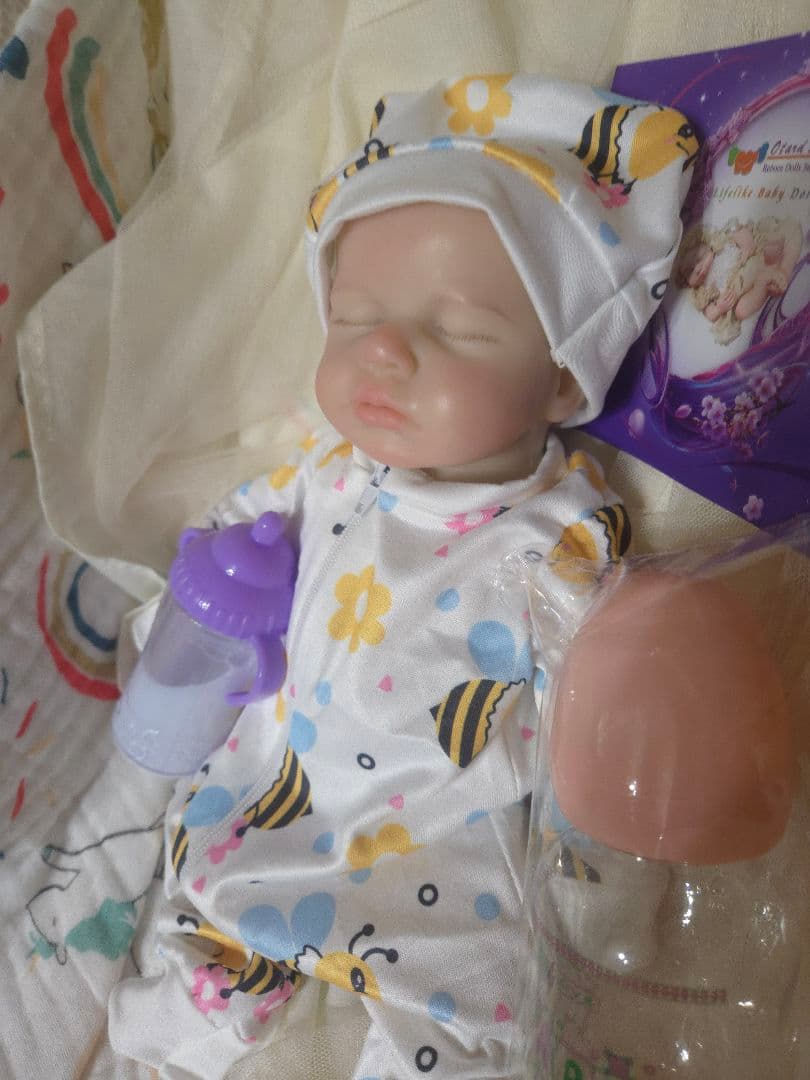 最終値下げです。シリコンリボーンドール女の子