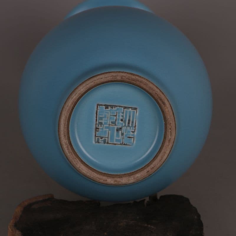 大清雍正天藍釉玉壺春瓶  景徳鎮 陶磁器 装飾品 工芸品 美術品 置物